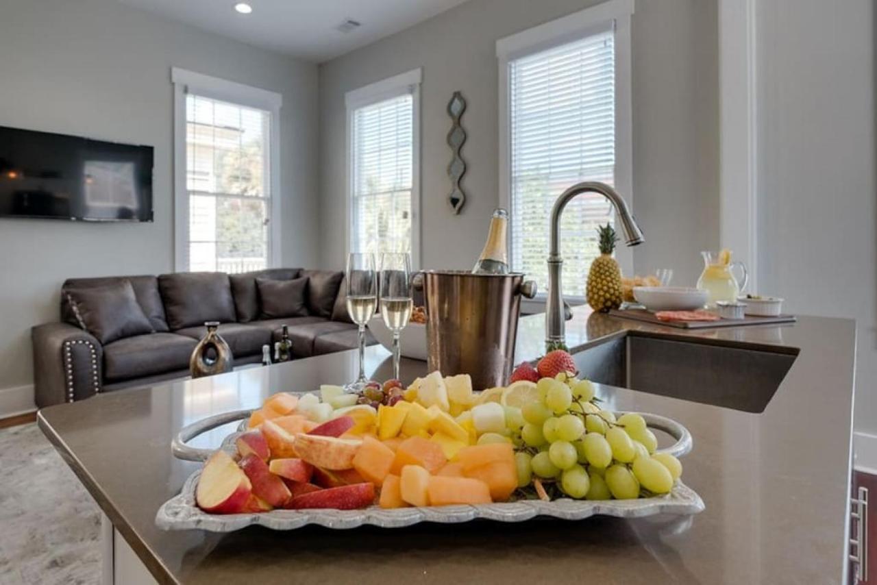 111 Waldburg Street Beautifully Renovated Historic 5 Bedroom 5 Bath Savannah Buitenkant foto