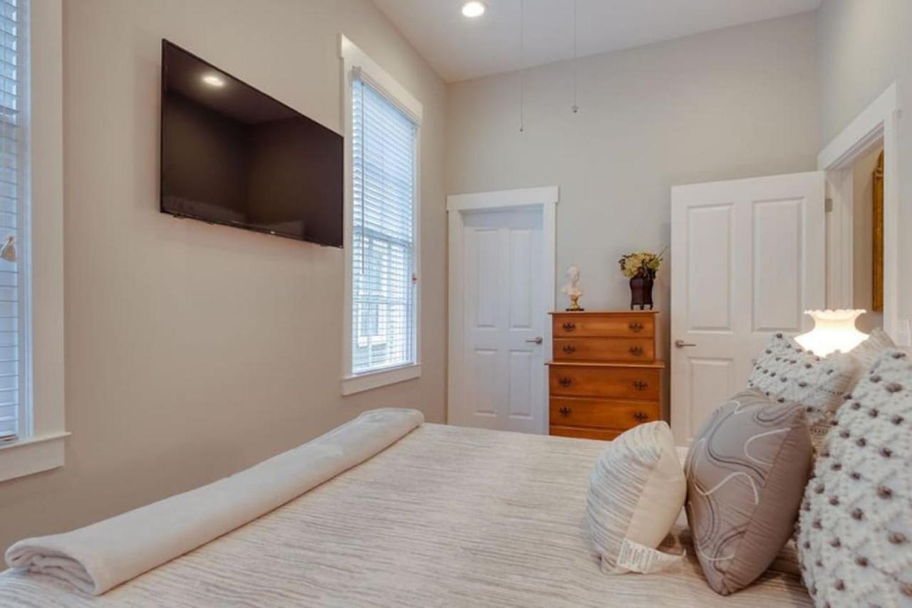 111 Waldburg Street Beautifully Renovated Historic 5 Bedroom 5 Bath Savannah Buitenkant foto
