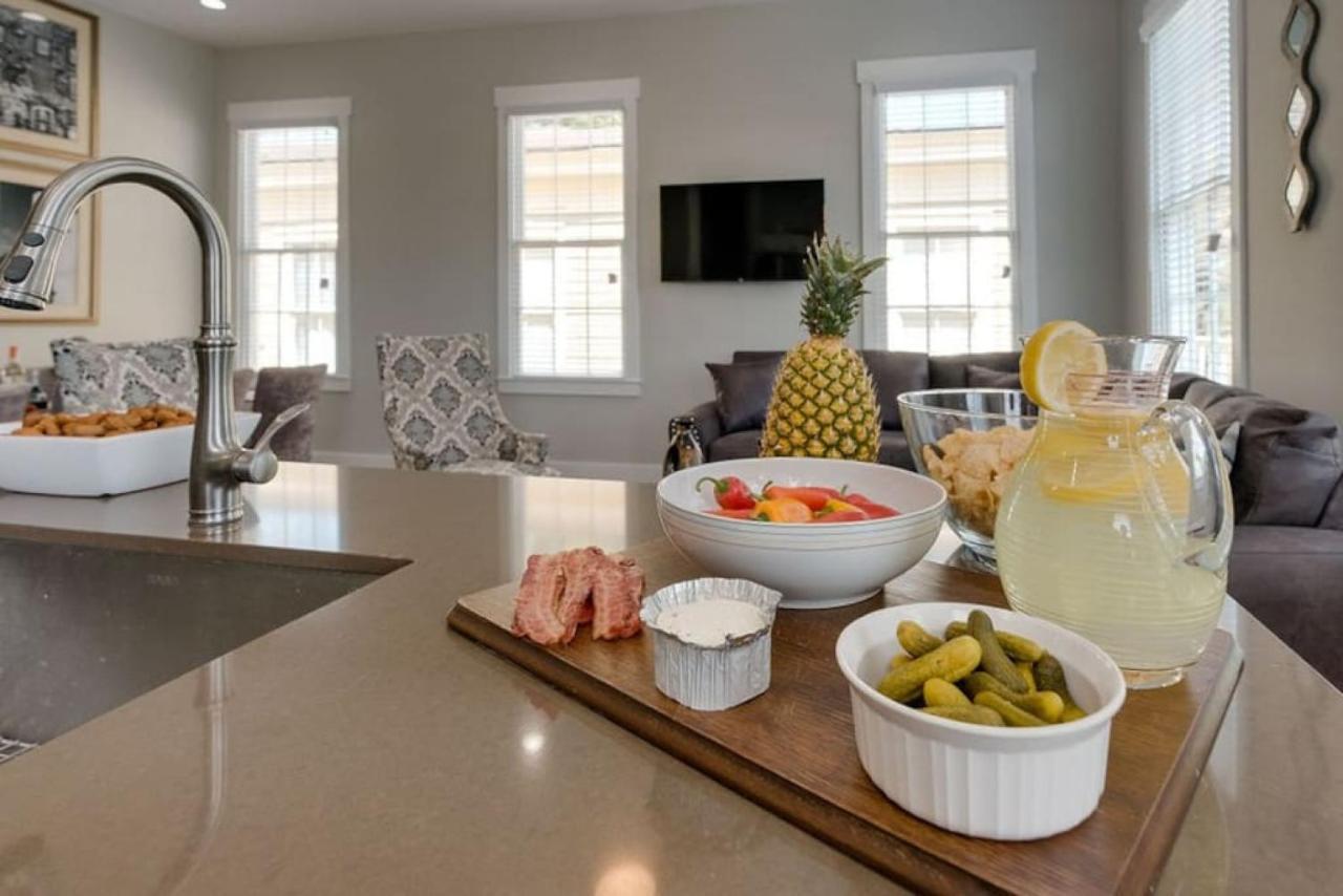 111 Waldburg Street Beautifully Renovated Historic 5 Bedroom 5 Bath Savannah Buitenkant foto